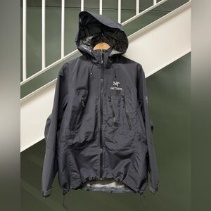 Arc’teryx Theta AR Gore-Tex Shell Jacket Large